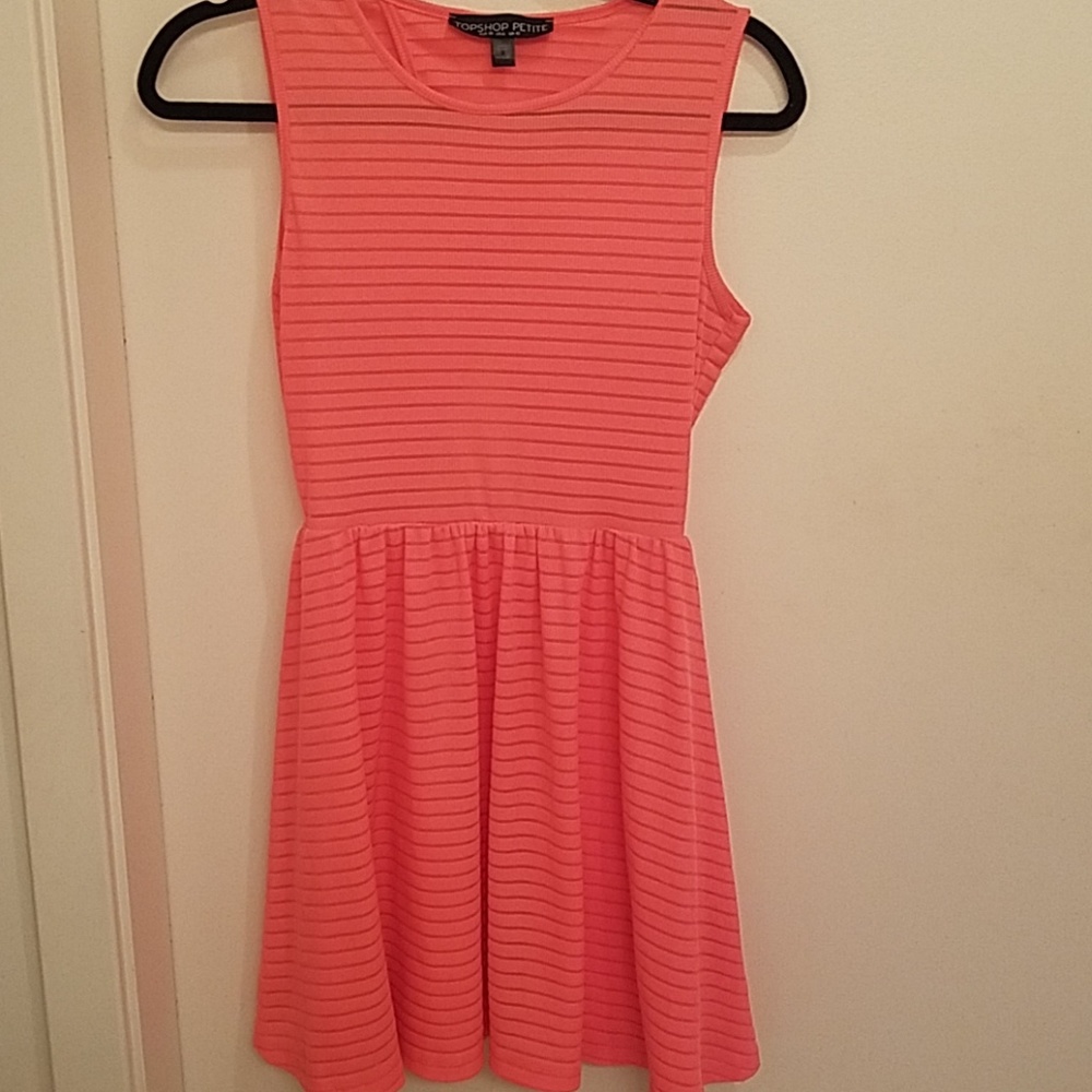 💥LAST CALL💥 Topshop Pink Dress - Open Back